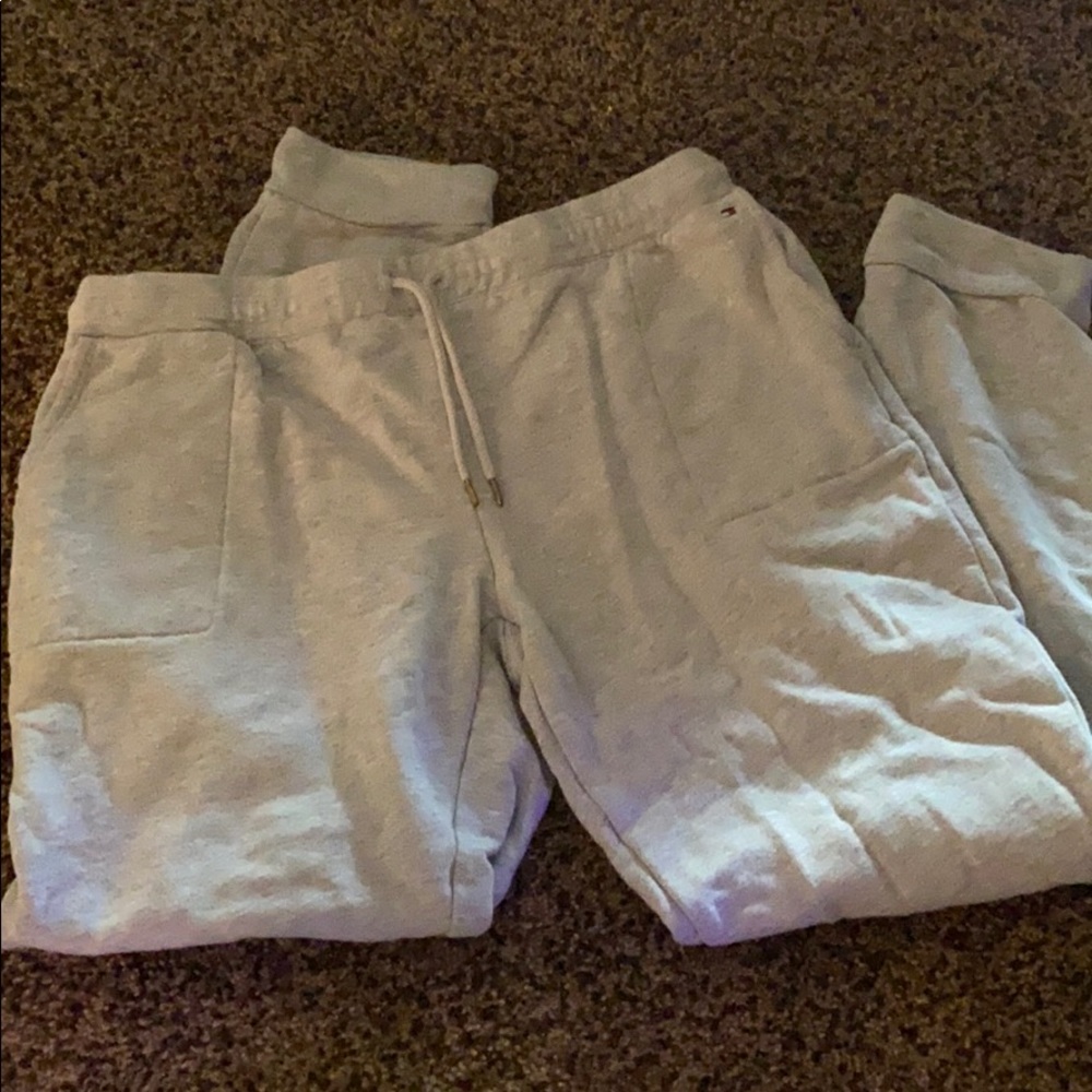 TOMMY HILFIGER sweatpants